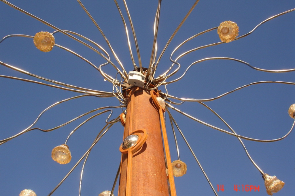 skyburst-detail-with-motion-detector_resize